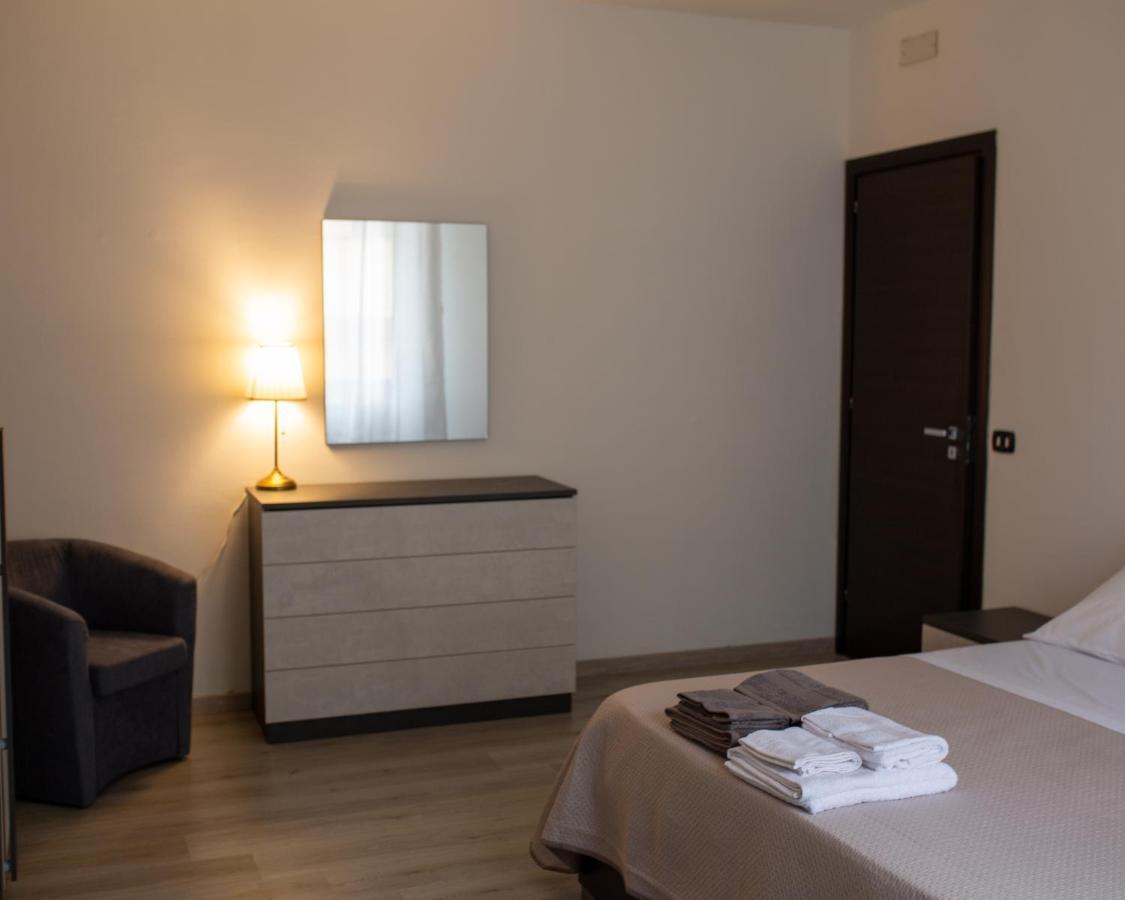 Like Home Apartment Reggio di Calabria Ngoại thất bức ảnh
