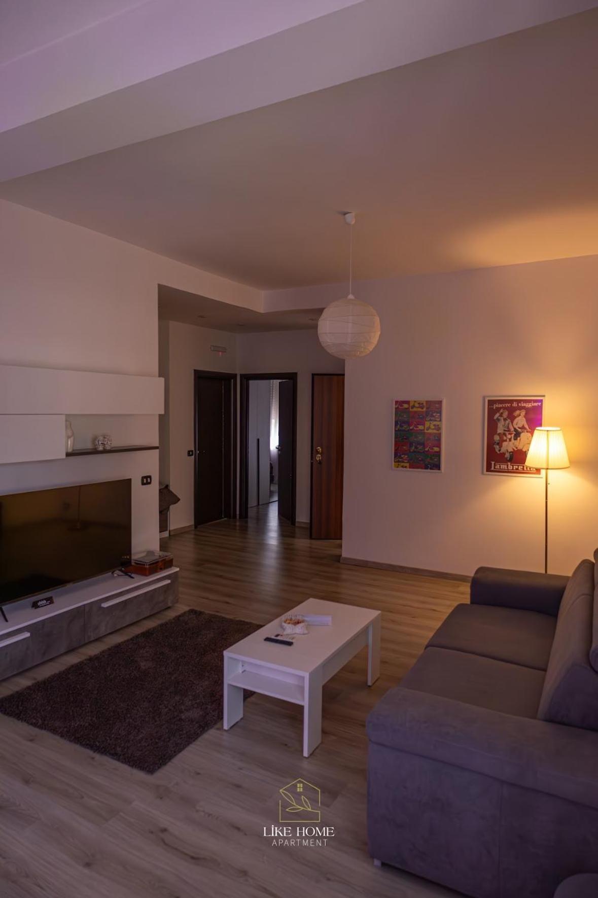 Like Home Apartment Reggio di Calabria Ngoại thất bức ảnh
